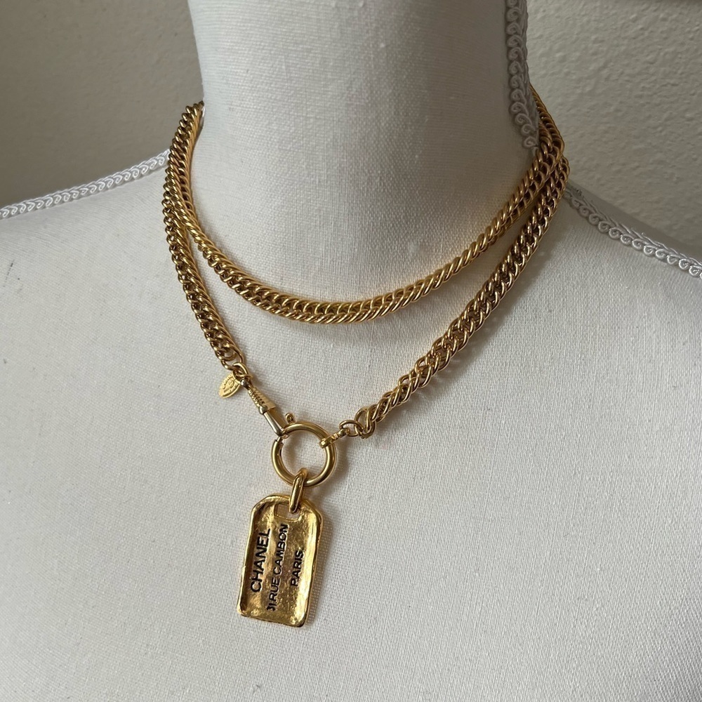 CHANeL Vintage 31.Rue Cambon Dog Tag Necklace